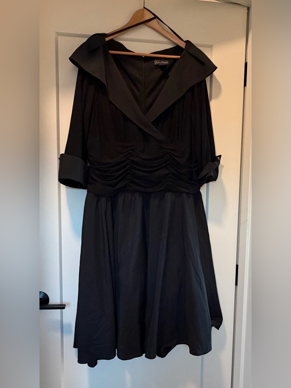 Jessica Howard Black Long-Sleeve Draped Waist Dress